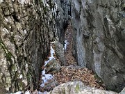 34 Nella strettoia del Buco della Carolina